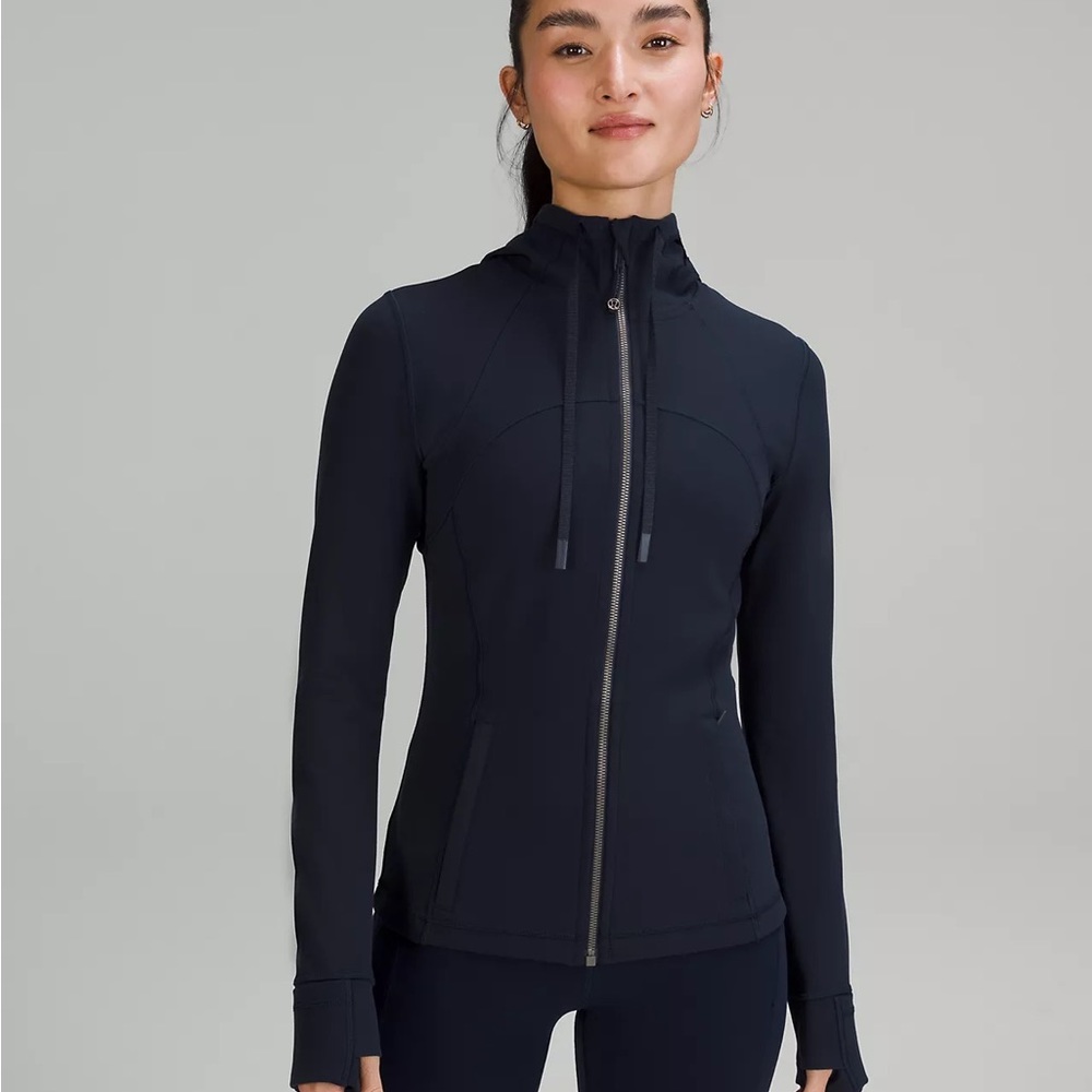 Lululemon Define hooded rain jacket size 6